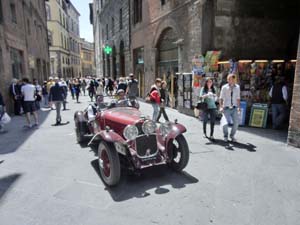 Mille Miglia 19Maggio2012-CIMG5583Centro Siena