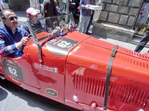 Mille Miglia 19Maggio2012-CIMG5603Centro Siena
