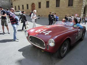 Mille Miglia 19Maggio2012-CIMG5643Centro Siena