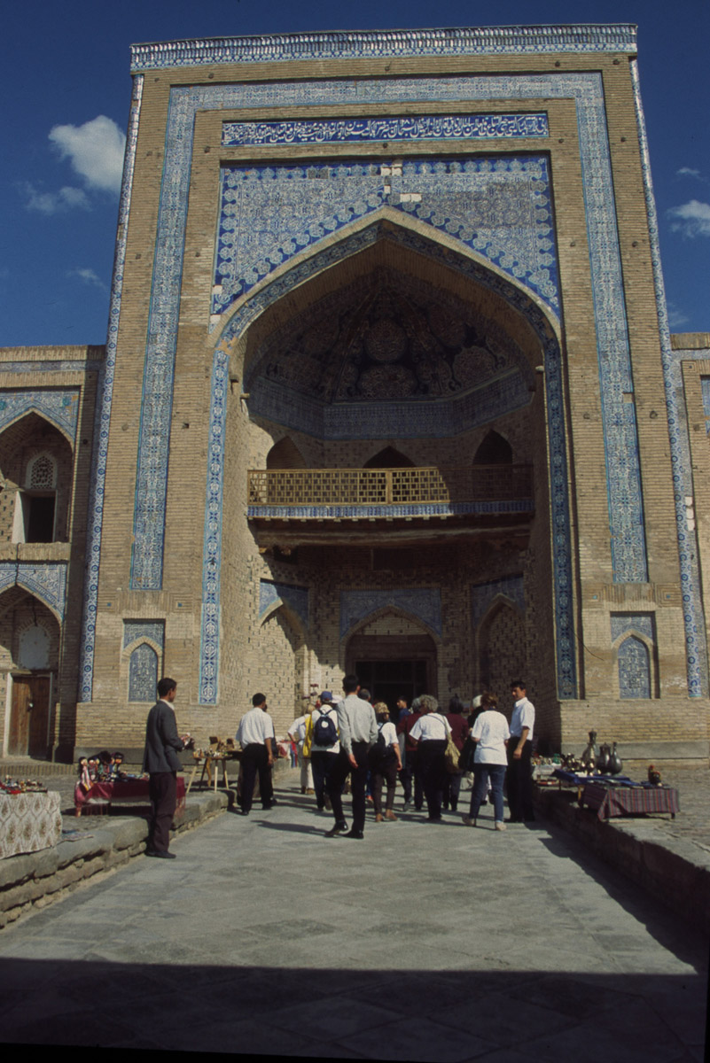 02-UZBEKKIVA.2003JPG2396