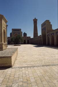 02-UZBEKKIVA.2003JPG2373