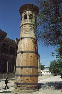 02-UZBEKKIVA.2003JPG2380