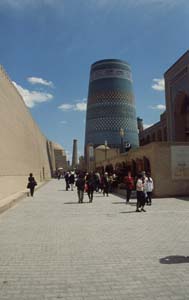 02-UZBEKKIVA.2003JPG2422