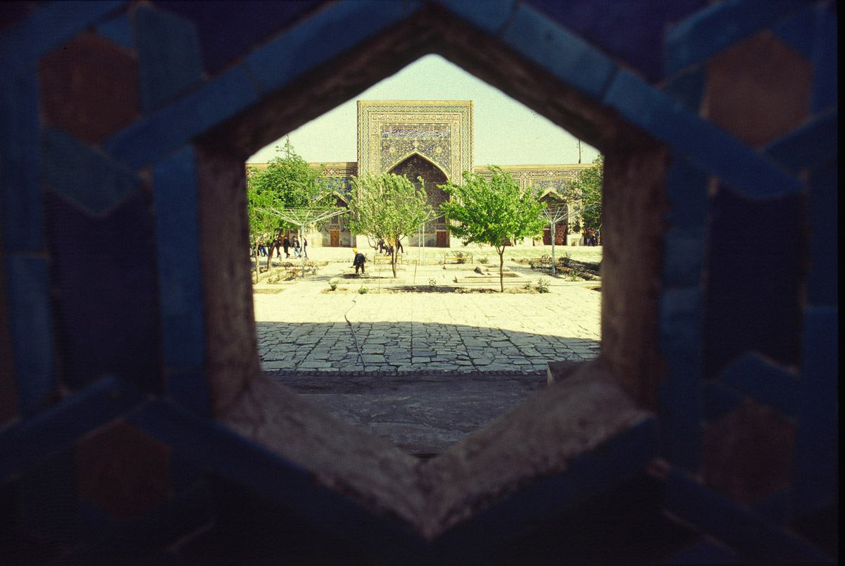 05-UZBEK.SAMARKANDA.2003JPG2541