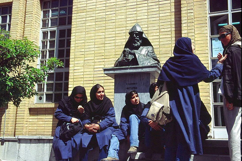 011-iran2001-universita'