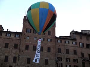 Lionello.Amic-P,za del Campo-Mongolfiere03