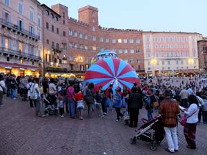 Lionello.Amic-P,za del Campo-Mongolfiere14